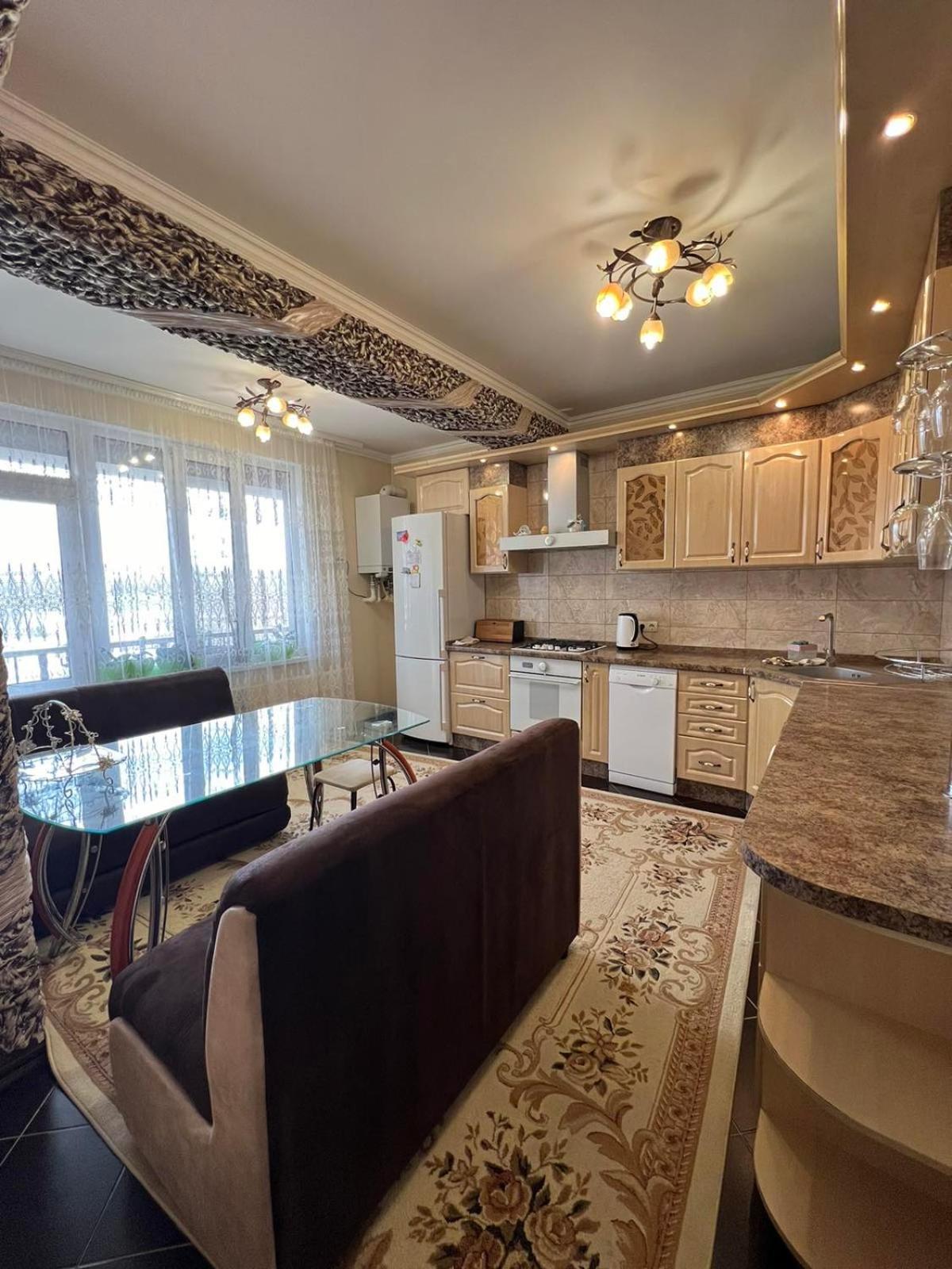 Gold Rose Apartament 키시나우 외부 사진